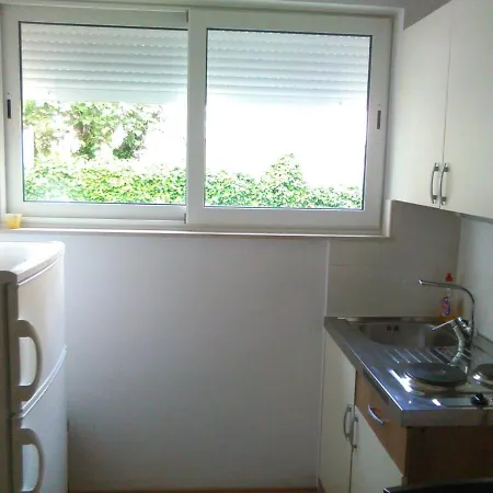 Lägenhet With A Parking Space - 16840 *