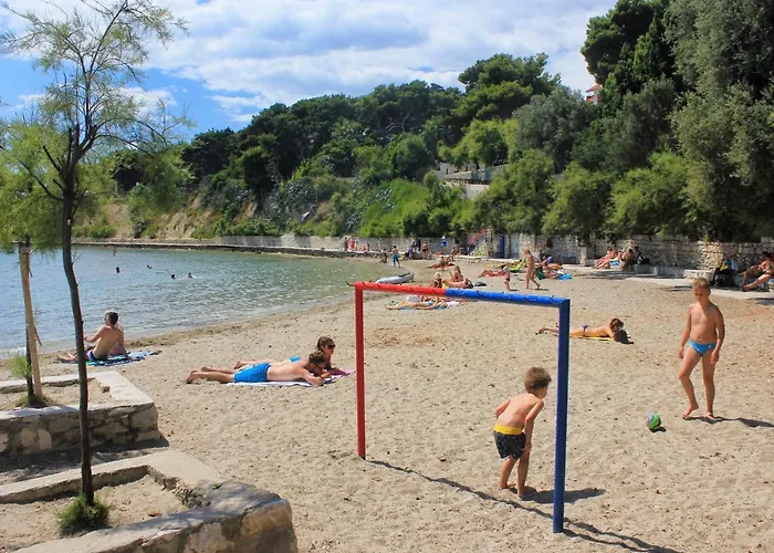 Апартаменти With A Parking Space - 16840 Спліт